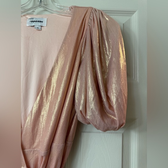 Yumi Kim Maternity Francine Soft Metallic Pink Wrap Midi Dress NWOT Small S - Picture 6 of 9